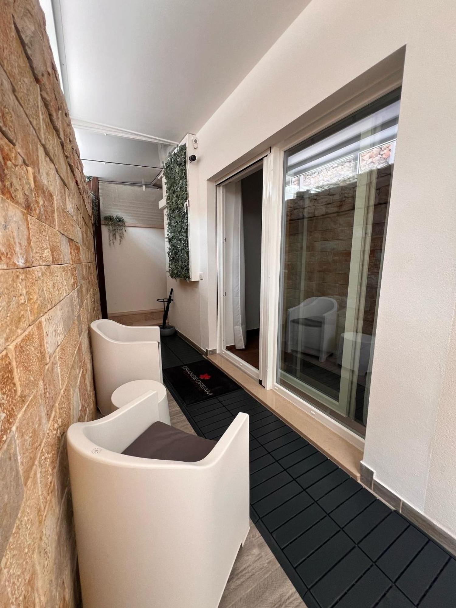 Orange Dream Hotel Polignano a Mare Room photo